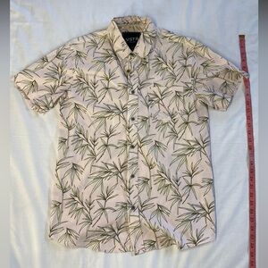 VSTR Men’s Pink Short-Sleeve Bamboo Print Button-Down Shirt